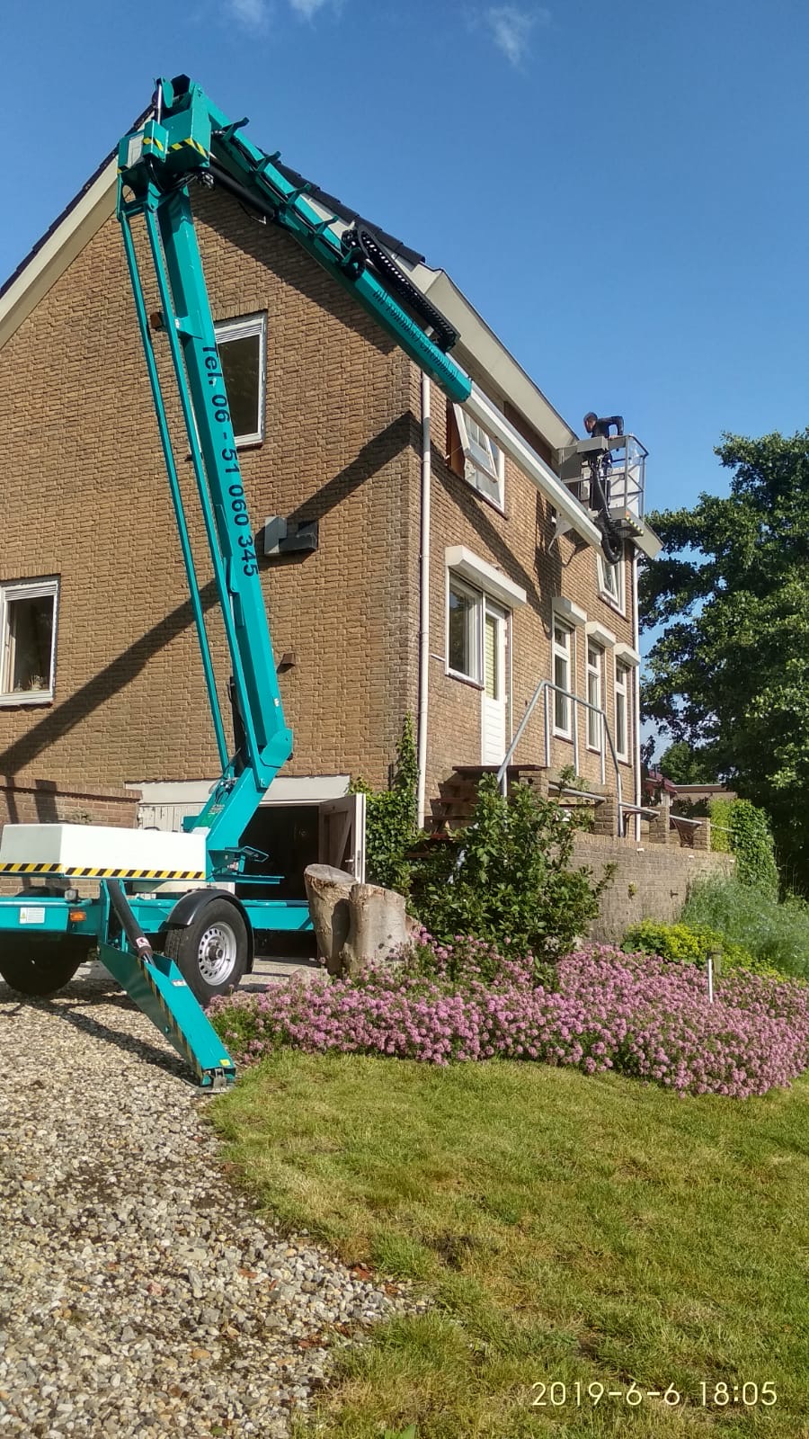 b47233e4-4d92-4daa-8d32-453589f60364